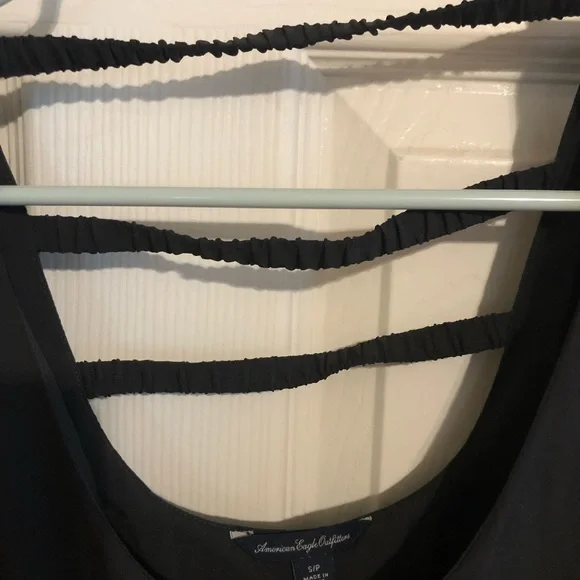 American Eagle Outfitters black top size small - Picture 4 of 4